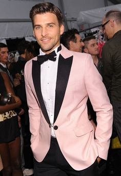 Pink Tux, Prom Tux, Pink Tuxedo, Prom Men, Men Suits Wedding, Terno Slim, Johannes Huebl, Prom Suit, Prom Tuxedo