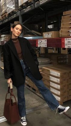 Coat Outfit, Blazer Jeans, Looks Street Style, Brown Bag, Ținută Casual, Modieuze Outfits, Blazer With Jeans, Mode Inspo