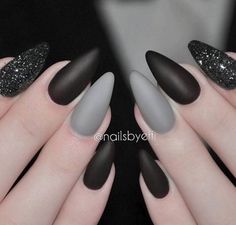 Glitter Manicure, Gray Nails, Simple Nail Art Designs, Super Nails, Dark Nails, Short Hairstyle, Orange Nails, Nail Arts, Matte Nails