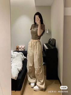 Celana Kargo, Korean Outfit Street Styles, Trendy Outfits For Teens, Everyday Fashion Outfits, Baggy Pants