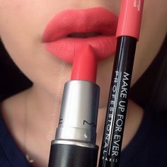 MAC lipstick in Vegas Volt & I lined my lips with MUFE Aqua Lip in #18C Makeup Tricks, Lip Paint, Makeup Blog, Mac Makeup, Mac Lipstick, Red Lipstick, Love Makeup, Urban Chic, Makeup Kit