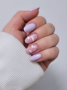 Nail art, clouds, stars, purple, pink, pastel colors, cute Pink Cloud Nail Art, Short Nail Designs Lilac, Wedding Nails Lavander, Cute Nail Designs Pastel, Cute Nails Clouds, White Nails With Clouds, Pastel Purple And Pink Nails, Short Nails Clouds, Light Lavender Nails With Design