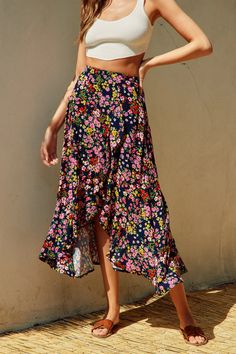 Floral print midi skirt. Model is 5'10" and wearing size Small. - High low ruffled hem - Elasticized back waistband - Unlined Shell: 100% Rayon Lining: None Low Skirt Outfit, High Low Skirt Outfit, Floral Print Midi Skirt, Ruffle Hem Skirt, Skirt Model, Linen Bottoms, Linen Romper, High Low Skirt, Printed Midi Skirt