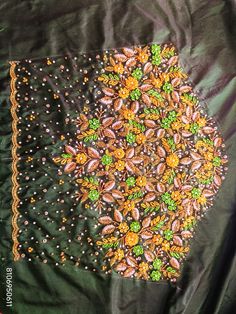 Maggam Designs, Maggam Blouse, Blouse Works, Embroidery Hoop Art Diy, Model Blouse, Floral Print Sarees, Best Blouse Designs, Design Pattern Art