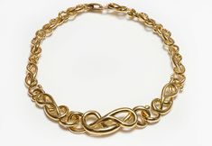 Vintage 1970's 18K yellow gold necklace by Gucci. Signed Gucci 18K. Weigh 125.5 Grams Vintage Gucci Jewelry, Gucci Necklace Gold, Gold Necklace Vintage, High End Jewelry, Gucci Jewelry, 18k Gold Necklace, Jewelry Knots, Yellow Gold Necklace, Necklace Vintage