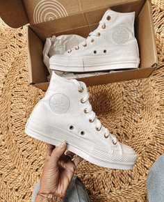 Converse Haute, All White Converse, Lit Shoes, White Converse, Shoe Inspo, Aesthetic Shoes, Swag Shoes