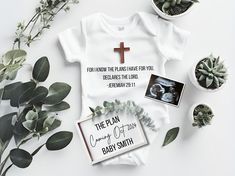 👶🙏 Embrace the promise of new beginnings with our "For I know the plans I have for you" Bible verse Christian Baby Minimal Gender Neutral Digital Pregnancy Announcement! 🌟✨ Celebrate the miracle of life with a touch of faith and elegance. Our gender-neutral design features the timeless words from Jeremiah 29:11, serving as a heartfelt reminder of God's loving plans for your growing family. Key Features: 🌿 Minimalist Design: Our clean and simple design puts the focus on the beautiful message Bible Verse Minimalist, Grandparent Pregnancy Announcement, Natural Pregnancy, Child Loss, Life Group, Baby Announcements, I Know The Plans, Message Of Hope