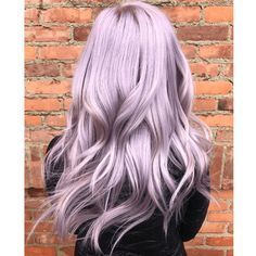 Blonde Lilac Hair, Blonde And Lilac Hair, Lilac Hair Color, Hair Streaks, Hair Color Pastel, Lavender Hair, Hair Color Purple, Pinterest Hair