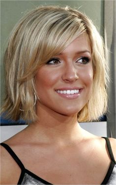 Medium Length Hair With Bangs, Straight Hairstyles Medium, Fine Straight Hair, Medium Short Hair, Kristin Cavallari, Girl Haircuts, Hair Medium, Haircuts With Bangs, Short Hair With Layers