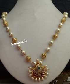 Small Pearl Chains Indian Gold, Mutyala Chain Designs, Silver Black Beads Mangalsutra, Mutyala Haram Designs, Simple Haram Designs Gold, Pearl Chain Designs In Gold, Pearl Chain With Pendant, Gold Pendent Designs, Pearl Bridal Jewelry Sets