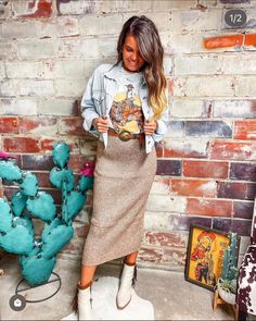 Boho Western Maternity Outfits, Maternity Western Outfits, Western Pregnancy Outfits, Modest Western Outfits, Western Maternity Outfits, Western Boho Outfits, Nfr Outfits, Nfr Style, Fall Maternity Outfits