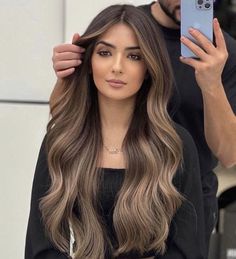 Hair Inspiration Color Brown, Black Hair Balayage, Ombre Hair Blonde, Hair Color Streaks, Long Hair Color