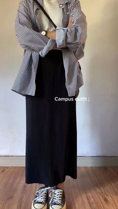 Stylish Outfits Casual, Rok Outfit, Chique Outfit, Stile Hijab, Modesty Outfits, Aesthetic Korean, Muslim Outfits Casual, Hijabi Outfits Casual, Foto Tips