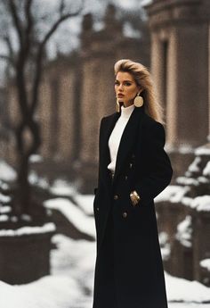 Winter Glamour Outfit, 90s Money Aesthetic, 80s Fashion Old Money, 90s Inspired Winter Outfits, Old Money Outfits 90s, Old Money Aesthetic Women Winter, Old Money Coats Women, Elegant 80s Fashion, Old Money 80s Outfits