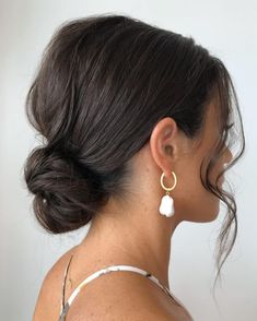 Classy Low Bun, Brunette Updo, Low Bun Updo, Classy Updo, Chignon Updo, Styles For Medium Length Hair, Messy Hair Updo, Loose Updo