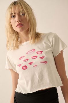 Lovely Lips Cropped Lettuce-Edge Graphic Baby Tee - ShopPromesa White Frayed Hem Top For Spring, White Spring Top With Frayed Hem, White Crew Neck Top With Frayed Hem, White Fitted Distressed Tops, White Distressed Fitted Tops, Fitted White Distressed Tops, Vintage Cotton Tops With Frayed Hem, White Fitted Top With Frayed Hem, Fitted White Top With Frayed Hem