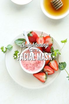 Strawberries and Yogurt Brightening DIY Facial Mask Tumeric Face, Face Scrubs, Black Heads, Natural Face Mask