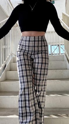 Plaid Pajamas Aesthetic, Plaid Pajama Pants Outfits Aesthetic, Pajama Pants Plaid, Pj Pants Plaid, Grunge Plaid Pants, Flannel Pants, Plaid Shorts, Striped Pants, New Wardrobe