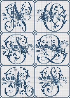 a cross stitch pattern with the letter e in it's center and two letters on each