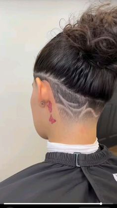 Nape Undercut Designs Simple, Women Undercut Designs, Small Undercut Women, Undercut Hairstyles Women Design, 360 Undercut Women, Girls Undercut Hairstyles, Under Shaved Hair Designs, Under Cuts For Women Designs, Undercut Patterns Women