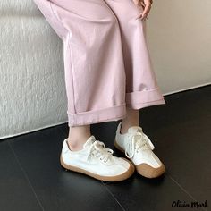 Olivia Mark - Stylish Casual Flat Shoes for Comfortable Outdoor Wear Fabric Shoes, Casual Flat Shoes, Shoe Sole, Leather High Heels, Flat Sneakers, Casual Flats, Outdoor Wear, Training Shoes, Olivia Mark