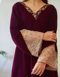 Beautiful Sleeves, Lace Dress Design, Velvet Dress Designs, Latest Dress Design, Neck Designs For Suits, Pakistani Fashion Casual, Kurti Neck, Pakistani Dresses Casual