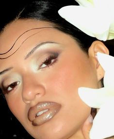 Kevin Aucoin Makeup, Makeup Looks Olive Skin, Kevin Aucoin Makeup Looks, Showgirl Makeup, Kevin Aucoin, Nails Aesthetics, Kevyn Aucoin Makeup, Makeup Books