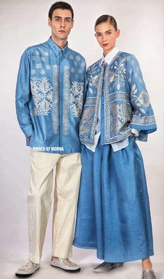 Biyan Wanaatmadja - Indonesia Biyan Dress, Batik Wedding, Biyan Wanaatmadja, Indonesian Clothing, 70s Inspired Outfits, Minimalist Blouse, Batik Clothing, Luxury Resort Wear, Emb Designs