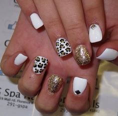 Animal print gold white nails Gold White Nails, White Nails, Animal Print, Nails, Gold, White