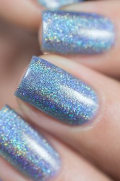 Skyscraper Periwinkle Nails With Glitter, Holographic Blue Nails, Sparkly Periwinkle Nails, Blue Nails Holographic, Dark Blue Holographic Nails, Blood Nails, Hairstyle Tips, Magic Nails