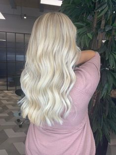 Hair Inspo Color Blonde Balayage, Blonde Hair Goals, Wedding Hair Colors, Warm Scarves, White Blonde Hair, Dyed Blonde Hair, Light Blonde Hair