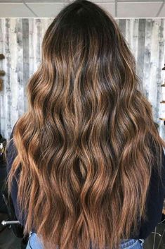 Ways To Accentuate Your Hair Color With Seductive Red Highlights ★ Flame Balayage, What Is Balayage Hair, Ideas To Paint, What Is Balayage, Hair Dye Tips, Balayage Hair Color, Brown Hair With Blonde Highlights, Hair Techniques, Brunette Color