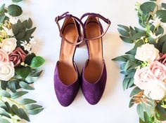 ❣ PRODUCT DESCRIPTION ♥Dark Purple Suede Ankle Strap Pumps♥ Handmade to order premium purple suede leather shoes. Add a bit of color to ensembles in need of a boost!  Handcrafted in Greece This pair of suede pumps is handmade and is the perfect gift for women to attend certain events. We made these block mid-heeled shoes using premium suede leather to ensure the high quality of these shoes that you'll want to be with at every event. This pair of ankle strap pumps are durable, long-lasting, high Purple Dress Shoes, I Do Shoes, Pointy Toe Shoes, Mid Heel Shoes, Short Heels, Suede Leather Shoes, Closed Toe Sandals, Purple Suede, Suede Block Heels