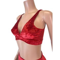 Stretch crushed velvet bralette in red! Wear this bralette to a rave, music festival, running event, crossfit, roller derby, or club. Can be used as a bikini top too. Running Photos, Red Bralette, Rave Music, Velvet Choker, Festival Tops, Bell Bottom Pants, Roller Derby, Rave Wear, Pink Velvet