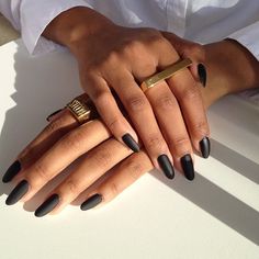 Matte Almond Nails, Black Stiletto Nails, Nail Candy, Dope Nails, Makati, Creative Nails, Manicure E Pedicure, Matte Nails