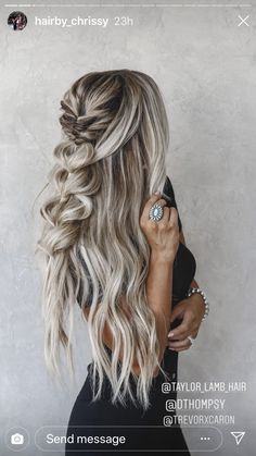 Perfect hair color Smokey Hair, Blond Hairstyles, Black Hair Ombre, Wedding Haircut, Honey Blond, Blond Balayage, Romantic Hairstyles, Hair Cute, Peinados Recogidos