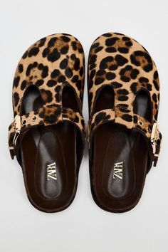 ANIMAL PRINT LEATHER CLOGS - Leopard | ZARA United States Trendy Amazon Finds, Leopard Print 2024, Leopard Birkenstocks, Custom Birkenstocks, Comfortable Work Shoes Women, Animal Print Clothes, Clog Outfit, Leopard Accessories, Shoes For Fall