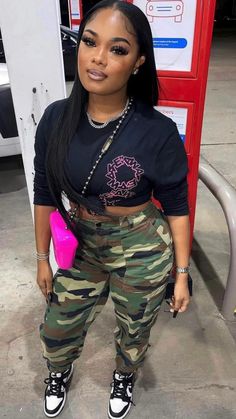 Army Pants Outfit, Instagram Model Outfits, Army Pants, Camo Fashion, Classy Casual Outfits, Camo Pants, Causual Outfits