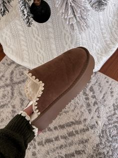 Platform: 1.5" Platform slippers run true to size Cute Comfy Slippers, Trendy Slippers, Comfy Slippers, Platform Slippers, Cute Comfy, Short Leggings, Skirt Pants, Denim Pants, Set Dress