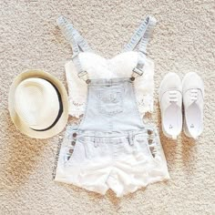 pretty croptop outfits for a preteen - Google Search Mode Shoes, Crop Top Outfits, Famous Fashion, Komplette Outfits