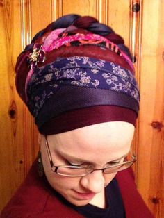 Jewish Aesthetic, Jewish Women Fashion, Christian Head Covering, Hair Wrapping, Hair Covers, Cover Hair