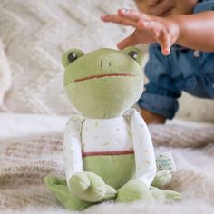 Tikiri | Baby Organic 4pc Gift Set - Frog Frog Rag Doll, Frog Blanket, Frog Baby Blanket, Dinosaur Bath Toys