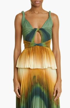 Grecian Aesthetic, Gala Gonzalez, Cutout Top, Runway Collection, Mode Inspiration, A Dress, Guest Dresses, Pretty Dresses