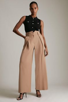 Clean Tailored Wide Leg Waist Pleat Trouser Wide Leg Pleated Pants Outfit, High Waist Trousers Outfit Classy, Wide Length Pants Outfits, Tailored Trousers Women, Camel Trousers Outfit, High Waisted Trousers Outfit, Ethereal Dramatic, Corset Belt Outfit, Pleat Pants