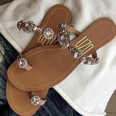 Bridal Sandals Heels, Trending Summer Nails, Elegant Shoes Heels, Classy Sandals, Trendy Slippers, Indian Shoes, Fancy Heels