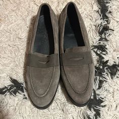 Perfect Condition! Sz 44, Or 10,5 Suede, Real Leather Formal Low-top Loafers For Fall, Formal Low-top Loafers, Suede Brogue Loafers With Closed Toe, Office Round Toe Moccasins With Suede Lining, Office Moccasins With Suede Lining And Round Toe, Office Wear Round Toe Moccasins With Suede Lining, Suede Low-top Formal Loafers, Suede Low-top Loafers For Formal Occasions, Formal Suede Low-top Loafers