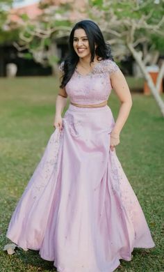 Reception Dress For Sister, Long Skirt Outfits Indian Traditional, Long Skirt And Top Party Wedding Dresses, Indian Wedding Wear For Sister, Reception Dress For Bride Sister, Sister Wedding Dress Indian, Net Lehenga Designs Latest, Christian Engagement Dress, Bridal Reception Outfit