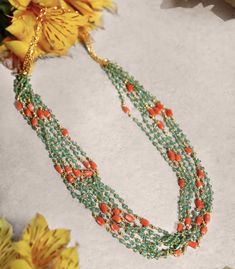 Coral Choker Necklace, Beads Necklace Ideas Indian, Simple Beaded Necklaces, Antique Gold Jewelry Indian, Beaded Necklace Patterns, Pearl Jewelry Design, Gold Jewelry Simple Necklace, Fancy Jewellery Designs