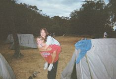 friends, aesthetic, camp, school, film, camera, camping Fall Camping Aesthetic, Camping With Friends Aesthetic, Camping Aesthetic Friends, American Summer Camp, Summer Camp Aesthetic, Summer Camp Counselor, Camping Pics, Friends School, Music Cover Photos