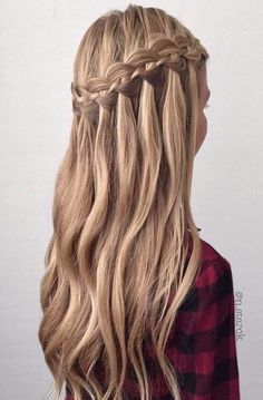 t Teenage Hairstyles For School, Teenage Hairstyles, Braid Hairstyle, Braided Hairstyles For Teens, Half Updo, Trending Hairstyles, Teen Hairstyles